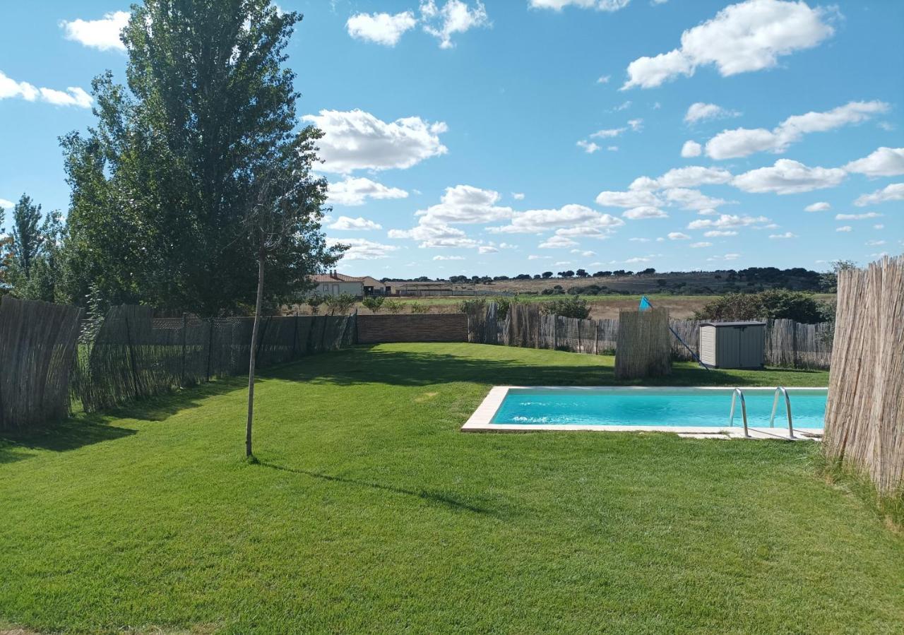 Casas Olmo Y Fresno Jardin Y Piscina A 17 Kilometros De Salamanca Exterior foto